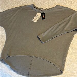 Women's Gray Top